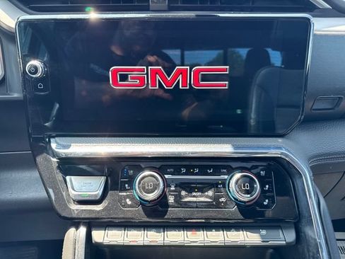 Used 2024 GMC Sierra 1500 Denali w/ Denali Reserve Package AWD/4WD image 19