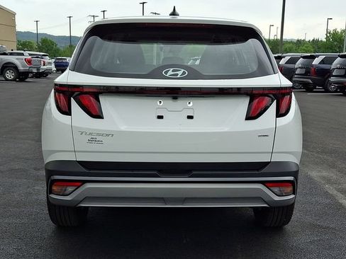 Certified 2026 Hyundai Tucson SE AWD/4WD image 9