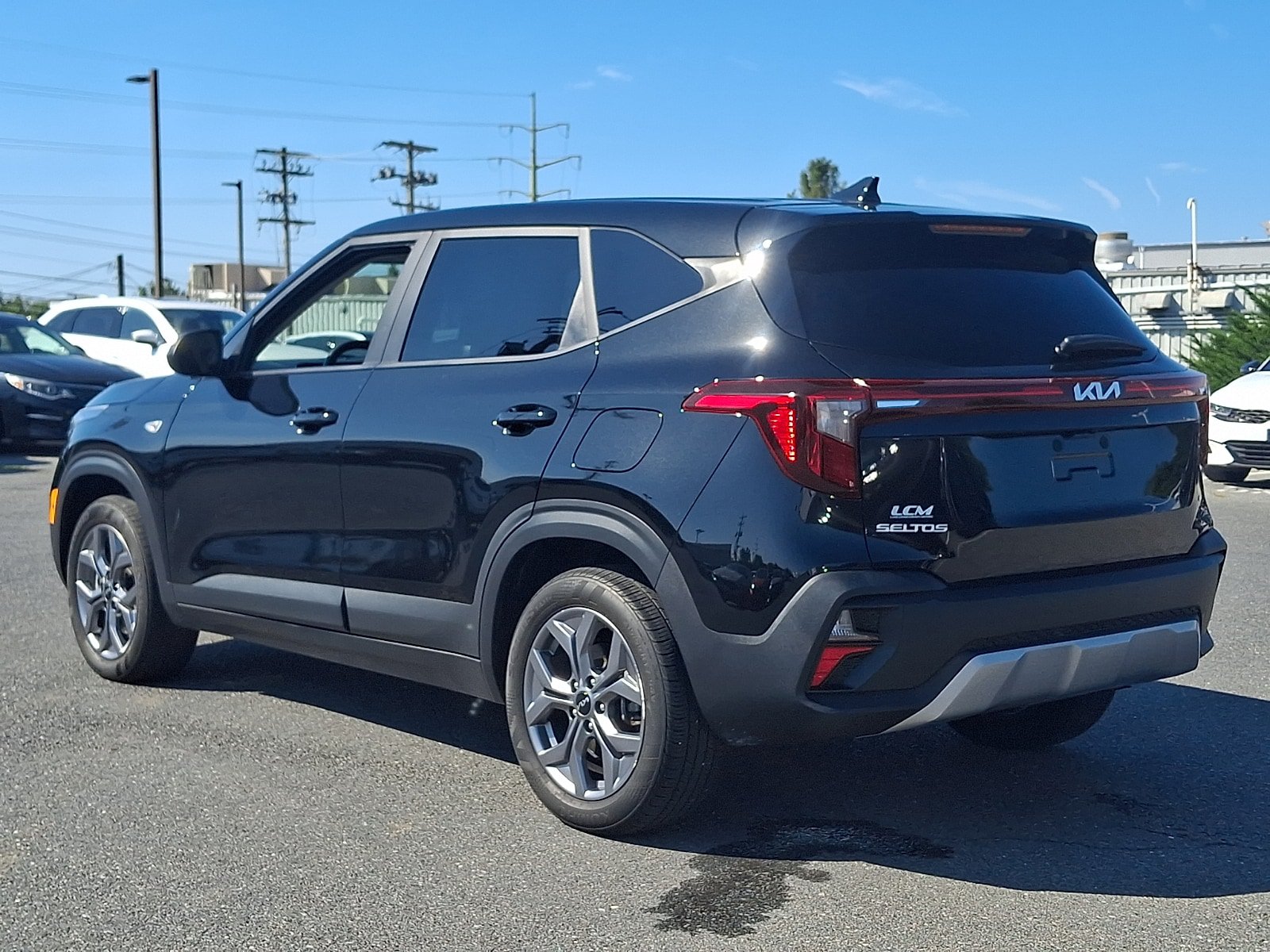 Used 2025 Kia Seltos LX AWD/4WD image 6