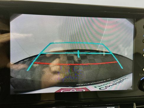 Certified 2024 Toyota Sienna XLE FWD image 13