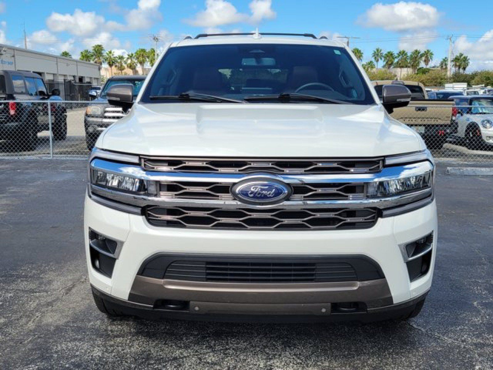 Used 2024 Ford Expedition Max King Ranch AWD/4WD image 2