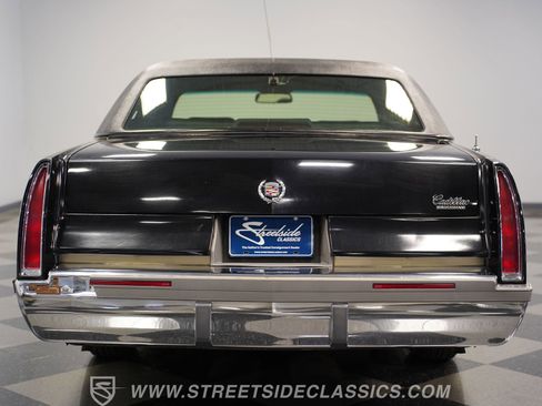 Used 1995 Cadillac Fleetwood Brougham RWD image 26