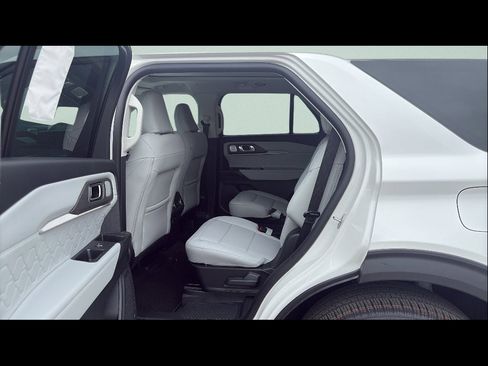 New 2026 Ford Explorer Platinum AWD/4WD image 22