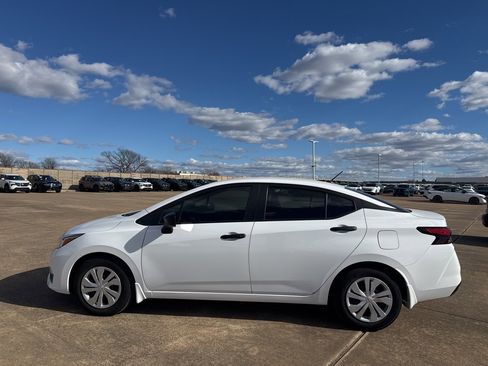 Certified 2024 Nissan Versa S w/ Trunk Package image 7