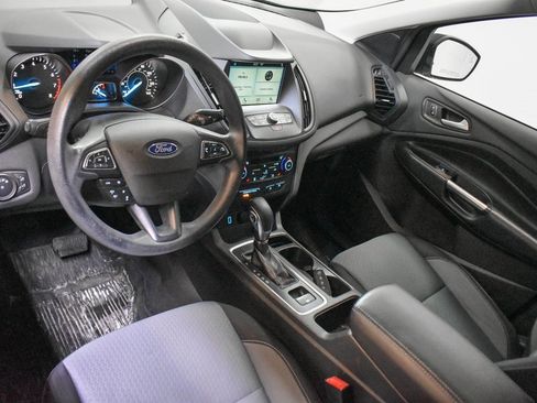 Used 2019 Ford Escape SE image 17