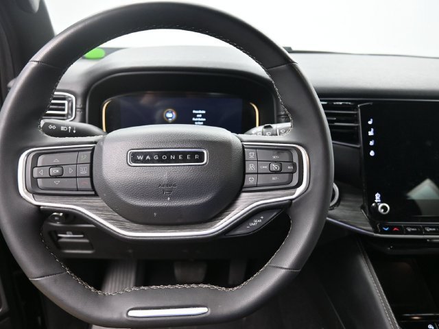 Used 2024 Jeep Wagoneer Series II AWD/4WD image 18