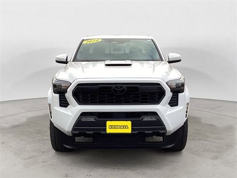 Used 2024 Toyota Tacoma TRD Sport image 8