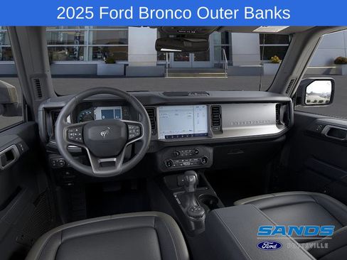 New 2025 Ford Bronco Outer Banks image 9