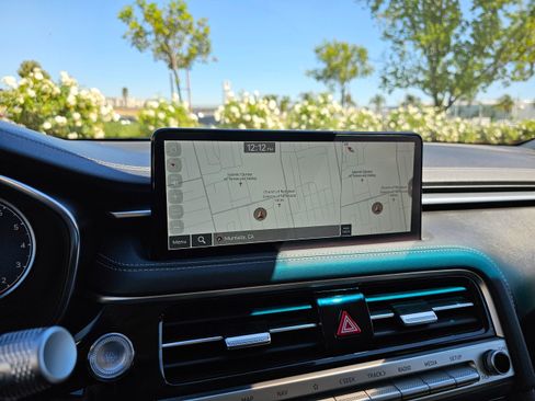 Used 2026 Genesis G70 2.5T image 31