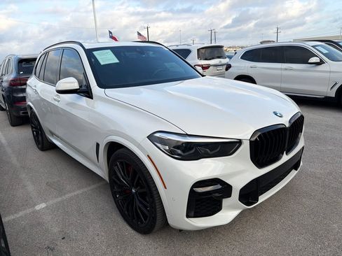 Used 2023 BMW X5 sDrive40i w/ M Sport Package RWD image 4