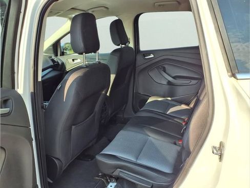 Used 2019 Ford Escape SE FWD image 19
