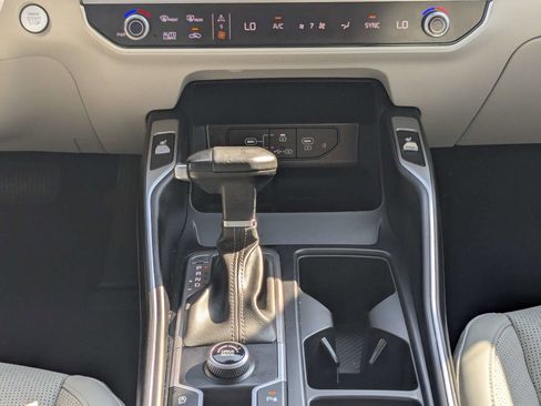 Certified 2024 Kia Sorento EX FWD image 25