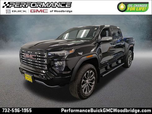 Used 2025 GMC Canyon Denali AWD/4WD image 1
