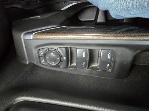 Used 2022 Chevrolet Silverado 1500 LT Trail Boss w/ LT Trail Boss Premium Package image 18