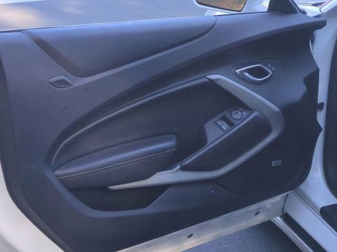 Used 2020 Chevrolet Camaro LT w/ Technology Package RWD image 30