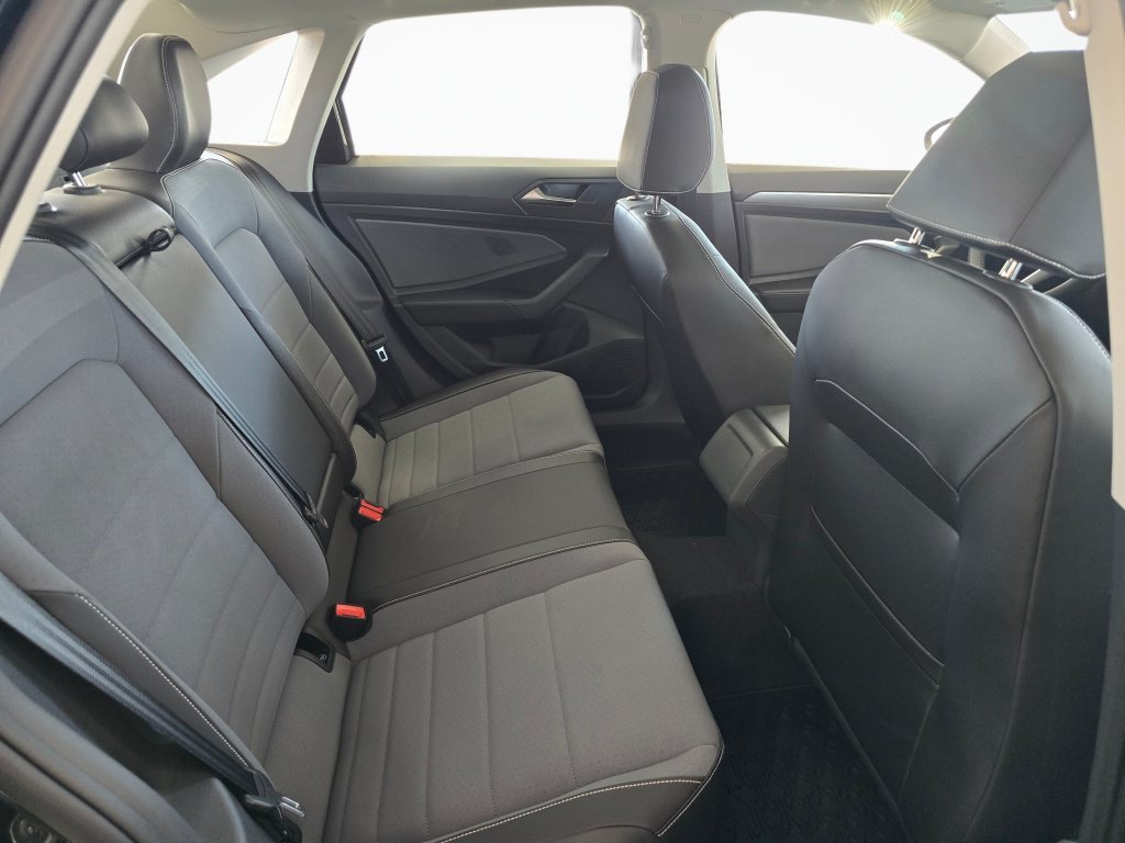 New 2026 Volkswagen Jetta SE FWD image 40
