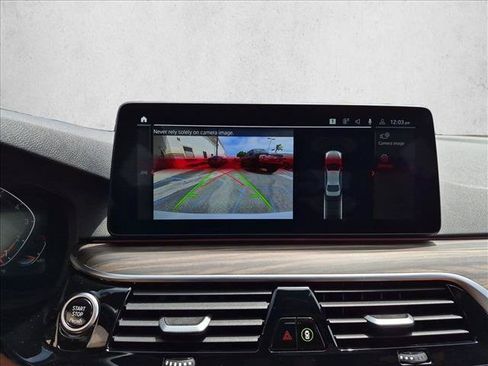 Used 2023 BMW 540i w/ Premium Package RWD image 14