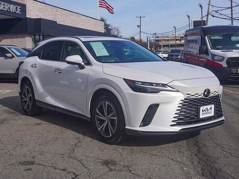 Used 2024 Lexus RX 350 Premium w/ Accessory Package (Z1) image 2