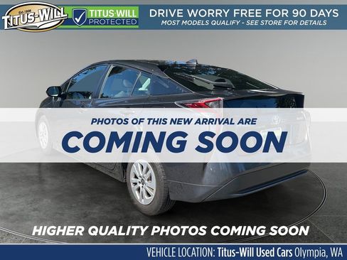 Used 2016 Toyota Prius Two FWD image 3