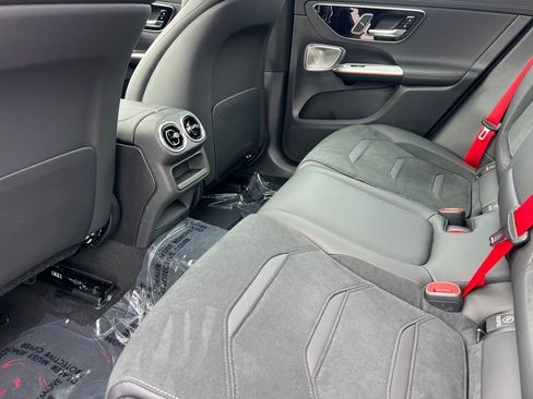 Used 2025 Mercedes-Benz GLC 63 AMG S image 27