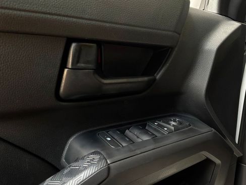 New 2026 Toyota Tacoma SR5 AWD/4WD image 17