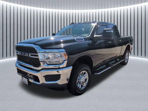 Used 2024 RAM 2500 Tradesman w/ Chrome Appearance Group AWD/4WD image 24