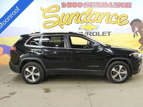 Used 2021 Jeep Cherokee Limited w/ Elite Package AWD/4WD image 1