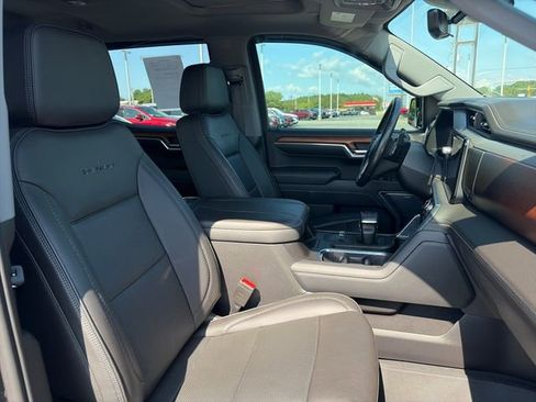 Used 2023 GMC Sierra 1500 Denali w/ Denali Reserve Package AWD/4WD image 13