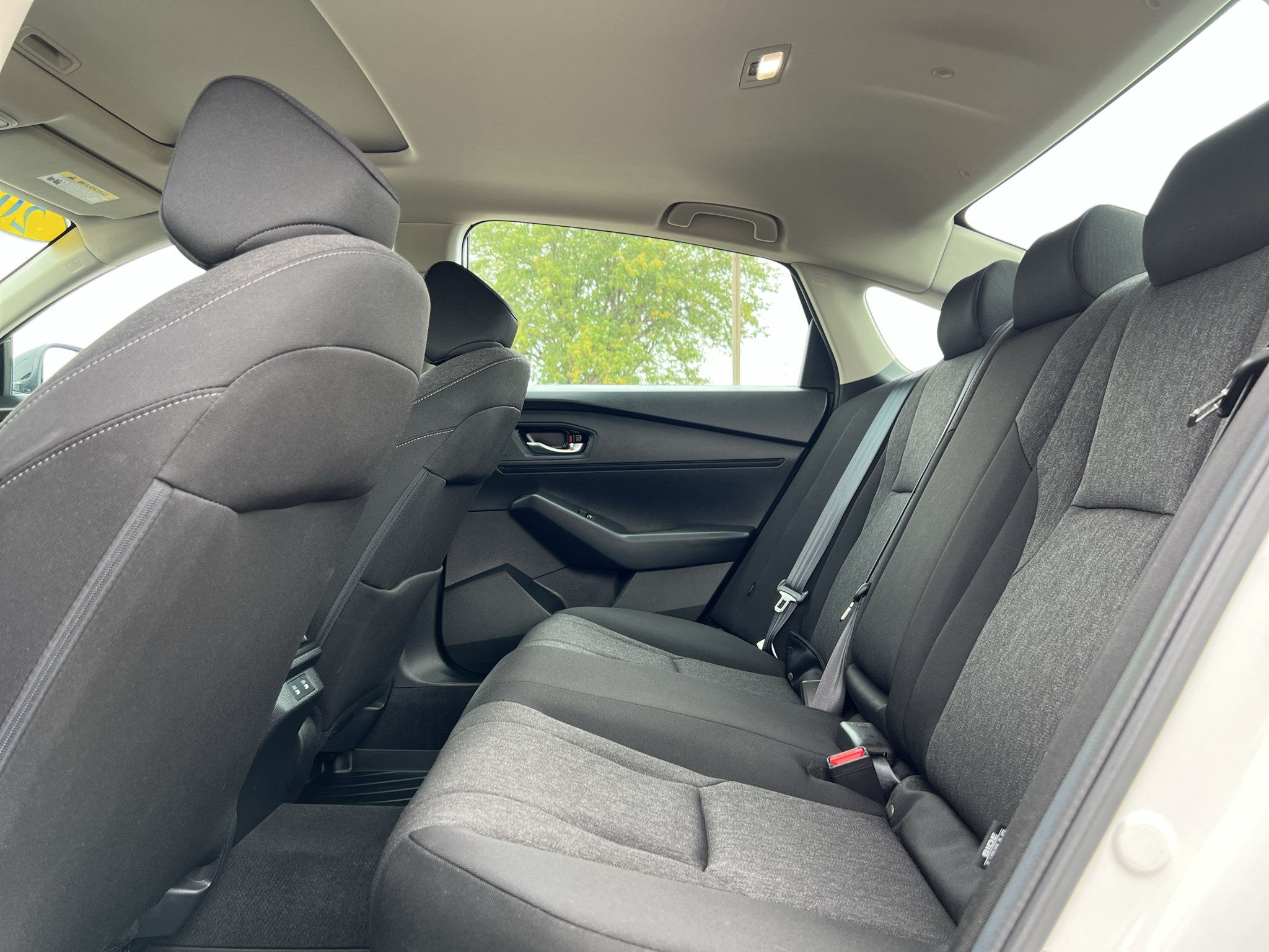 Used 2025 Honda Accord SE image 9