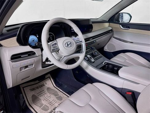 Used 2023 Hyundai Palisade Limited image 8