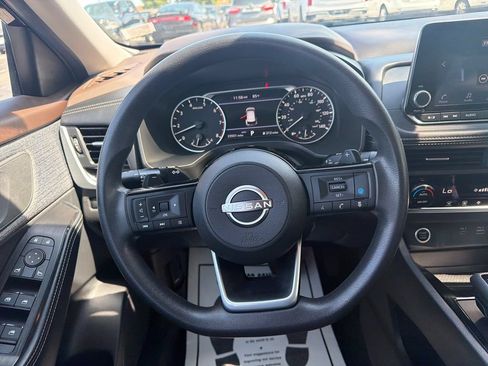 Certified 2023 Nissan Rogue SV AWD/4WD image 16