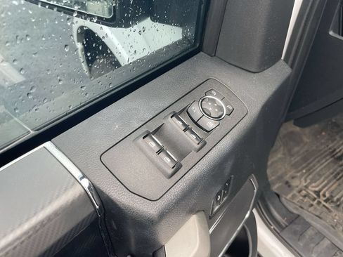 Used 2020 Ford F150 Lariat w/ Equipment Group 502A Luxury AWD/4WD image 19