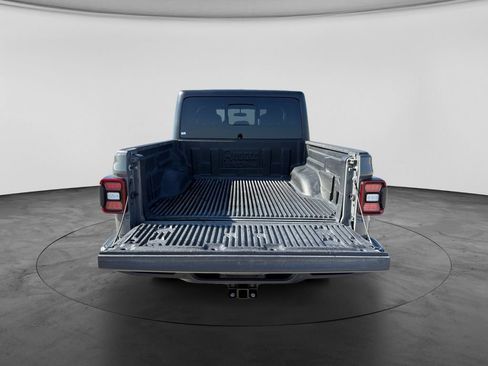 Used 2021 Jeep Gladiator Sport AWD/4WD image 42