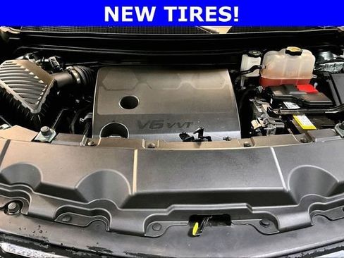 Used 2023 Chevrolet Traverse LT FWD image 31
