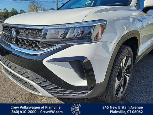 Certified 2023 Volkswagen Taos SE image 19