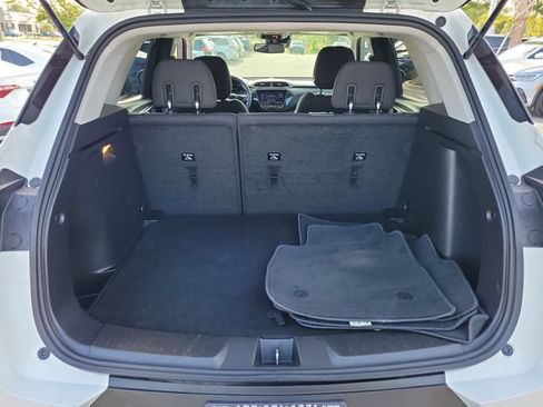 Used 2022 Chevrolet TrailBlazer LT w/ Convenience Package AWD/4WD image 8