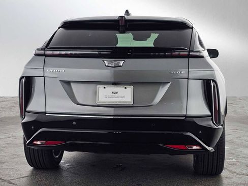 Used 2026 Cadillac Lyriq Luxury w/ LPO, Floor Liner Package RWD image 4