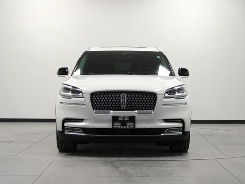 Used 2020 Lincoln Aviator Reserve w/ Equipment Group 202A image 9