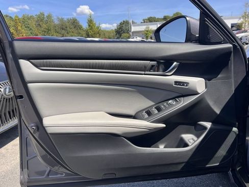 Used 2019 Honda Accord EX-L image 10