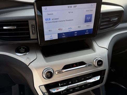 Used 2021 Ford Explorer XLT w/ Class III Trailer Tow Package image 13