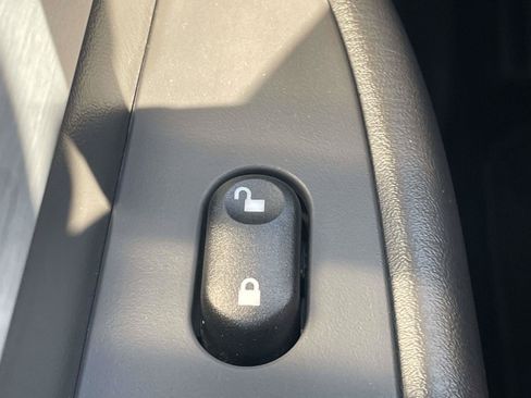Used 2002 Ford Thunderbird RWD image 20