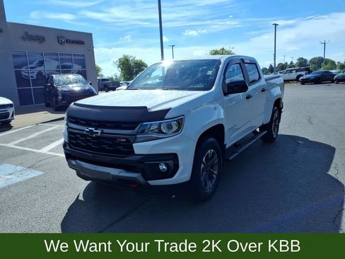 Used 2022 Chevrolet Colorado Z71 AWD/4WD image 2