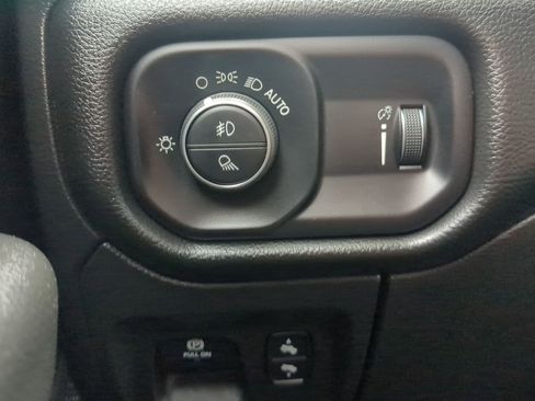Used 2022 RAM 1500 Big Horn AWD/4WD image 21