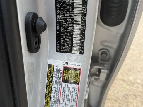 Used 2019 Toyota Corolla LE FWD image 19