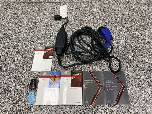 Used 2020 Toyota Prius Prime XLE image 12