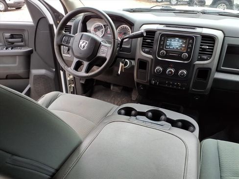 Used 2017 RAM 3500 Tradesman w/ Chrome Appearance Group image 18