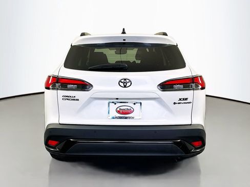 Used 2026 Toyota Corolla Cross XSE w/ Convenience Package image 6