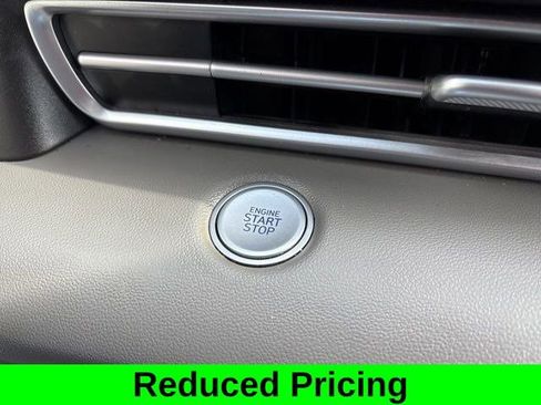 Used 2023 Hyundai Elantra SEL image 20