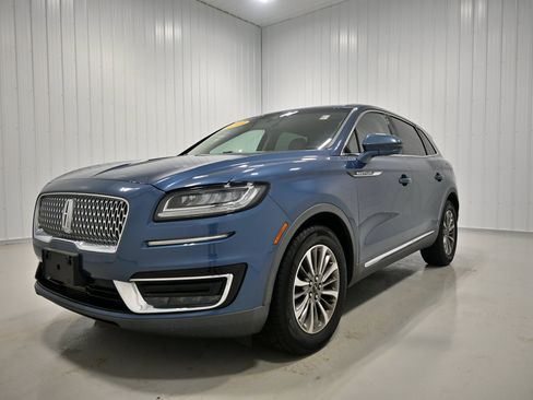 Used 2019 Lincoln Nautilus Select AWD/4WD image 28