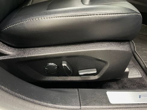 Used 2017 Ford Fusion Titanium FWD image 12